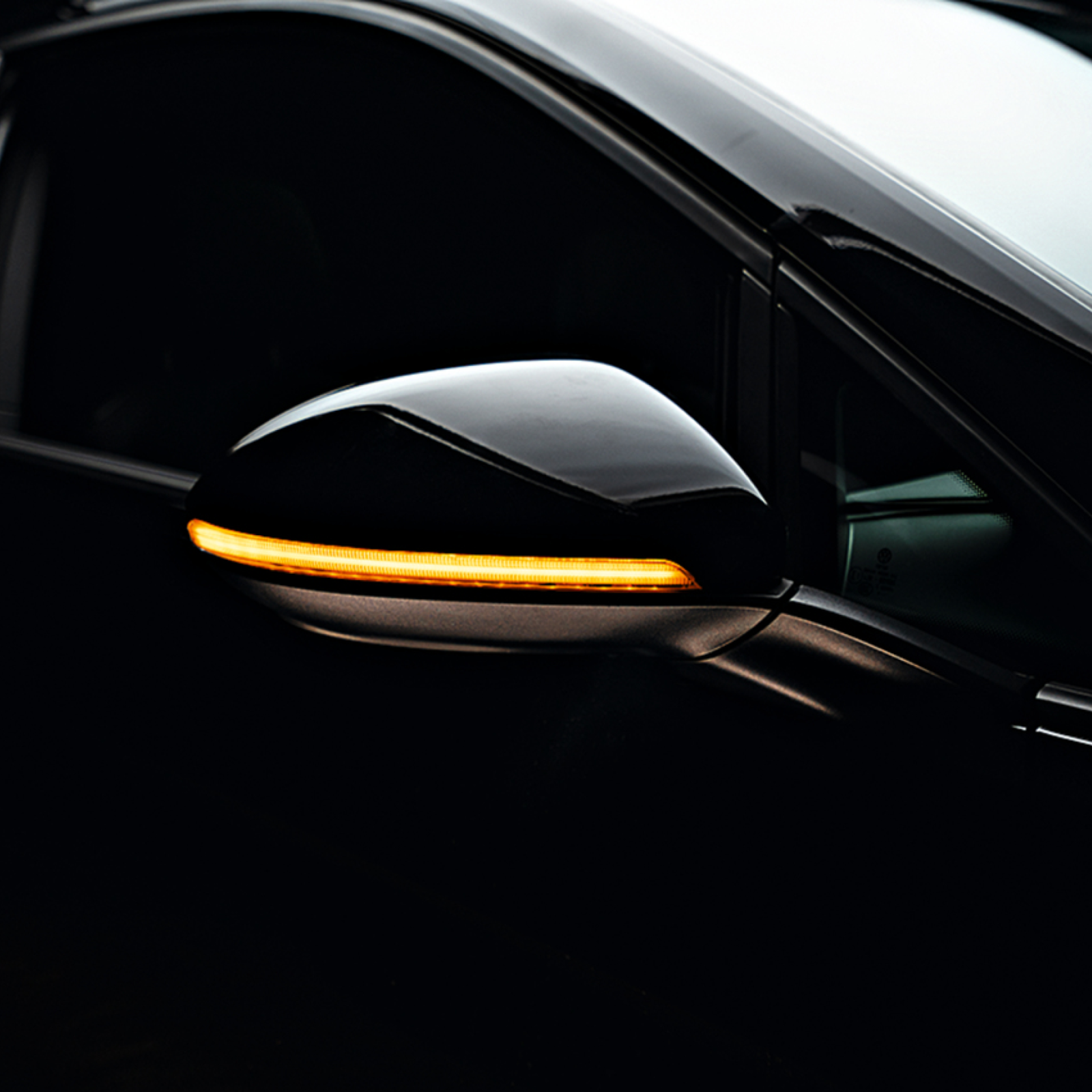 Original VW Golf VII Sportsvan Touran II animierte LED Spiegelblinker Laufblinker 5G0052215A